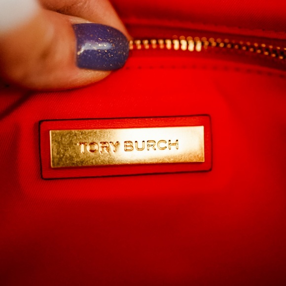 Tory Burch Fleming Convertible Shoulder Leather Bag in Brilliant Red - Picture 8 of 12